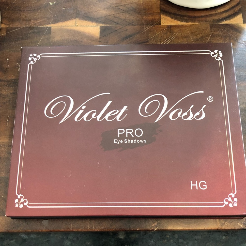 Violet Boss Pro Pallet NEW 💋